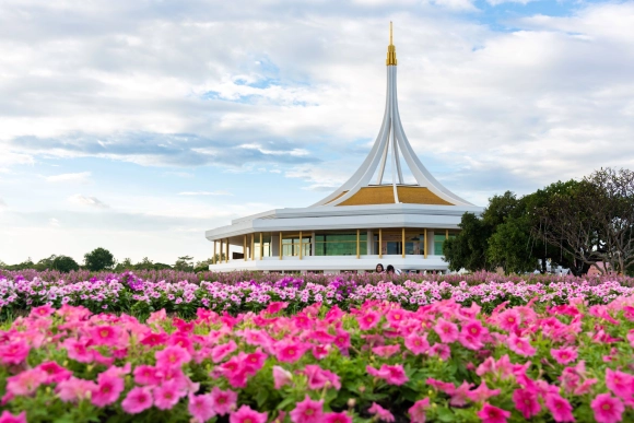 สวนหลวง ร.9 สวนสาธารณะสีเขียวใจกลางฝั่งตะวันออกกรุงเทพฯ