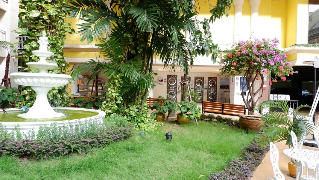 Garden de The Victory Bangkok Hotel