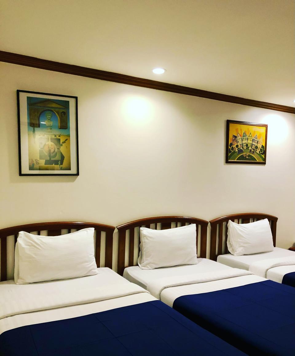 <h2>Rooms <span>&</span> Rate</h2>