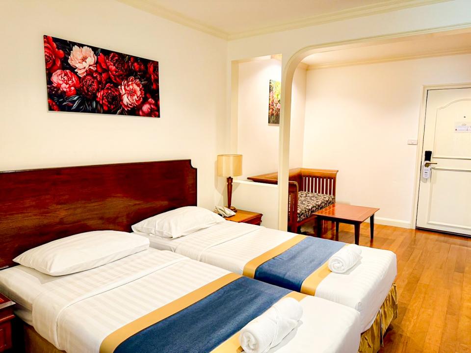 Grand Regent Heritage Suite