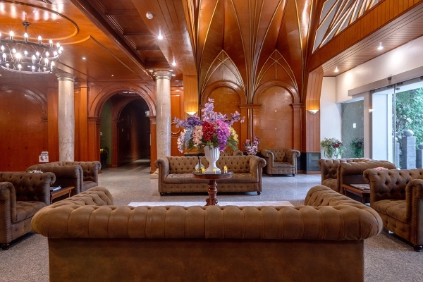 การต้อนรับอันเหนือระดับ — The Victory Bangkok Hotel