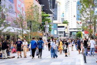 20 ร้านช้อปปิ้งฮิตแถวสยามสแควร์ 2026 พร้อมที่พักราคาดีใกล้แหล่งช้อปปิ้ง